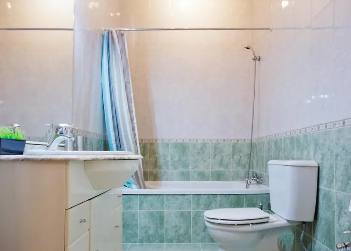 Pacific - Rua Flores - Flower Street